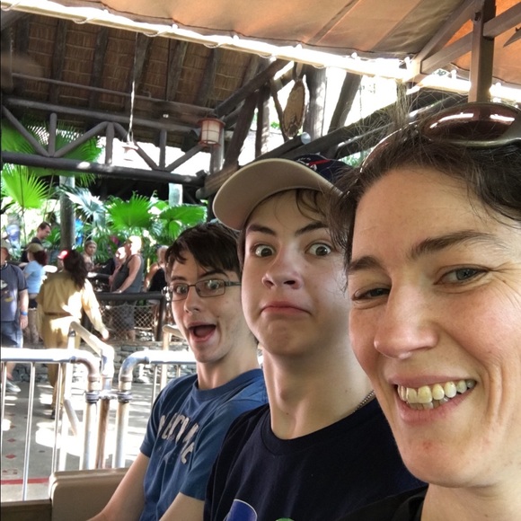 Meet your Posher, Nicky - Picture 4 of 8